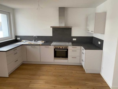 Stilvolle 4-Raum-Wohnung mit gehobener Innenausstattung mit Balkon und Einbauküche in Hanau