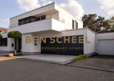 Aussergewöhnliche Bauhausvilla mit Außenpool und Basketballplatz nahe Düsseldorf mit 400 qm Fläche