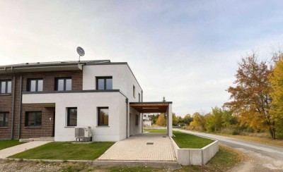 Exklusiv, effizient, elegant: Wohnen mit Zukunft in dieser traumhaften Doppelhaushälfte