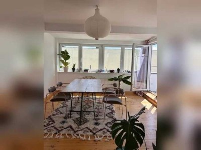 Exklusive 3-Zimmer Penthouse-Wohnung mit Balkon in Berlin-Friedrichshain