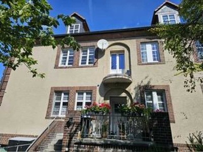 Schöne kleine Altbauwohnung