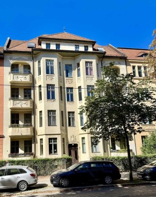 Stilvolle 3,5-Zimmer-Wohnung mit 2 Balkonen am Park Sans Souci