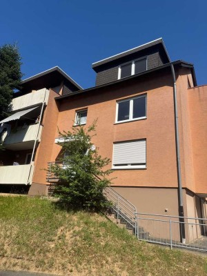 Charmante 2-Zimmer-Wohnung mit Balkon in Bornheim