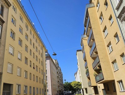 Schöne zentral begehbare 2 Zimmer plus Wohnküche, 70 m2 - WG geeignet!