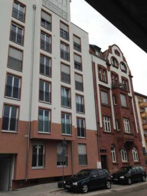 von privat - einzigartiges 1 Zimmerapartment mit Terrasse und Tiefgaragenstellplatz/MA-Jungbusch