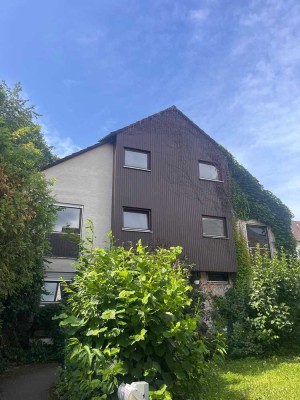 "Ihr neues Zuhause wartet: DHH mit 2 TG Stellplätzen am Lederberg - sofort verfügbar"