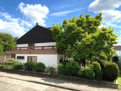 Provisionsfrei -Reihenendhaus mit großen hellen Räumen, Garten und Garage in Freiberg