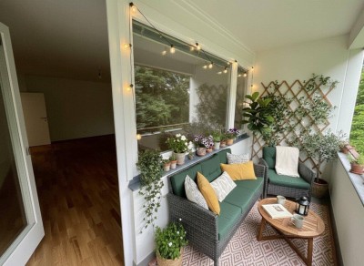 MIETE ERSTBEZUG SÜDSTADT: Neu sanierte 3-Zimmer-Wohnung mit Loggia und Grünblick