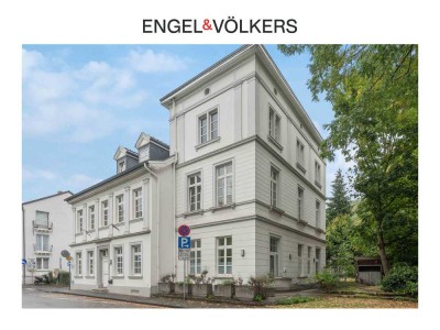 Engel & Völkers: Rheinnahes Juwel - exklusive & großzügige Gründerzeit Villa