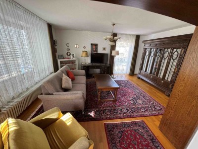 Möblierte 3 Zimmerwohnung mit ca. 90 Quadratmetern / Befristet auf 12 Monate