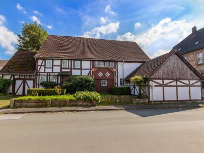 ECHTE RARITÄT - DAS EINZIGE QUERAUFGESCHLOSSENE FACHWERKHAUS UND DAS ÄLTESTE HAUS VON FÜRSTENBERG