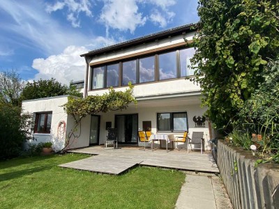 Exklusives Reihenendhaus mit Einfamilienhauscharakter in Leonberg bei Stuttgart