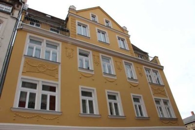 Schöne Altbauwohnung in 1A Lage nach Komplettsanierung.