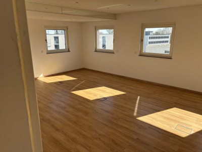 5 Zimmer Wohngemeinschaft mit gehobener Innenausstattung in Oberursel