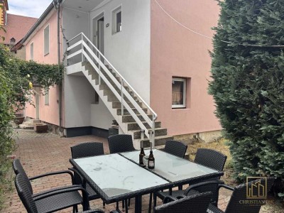 Christian Dik Immobilien / Vermietete, große 3 Zimmerwohnung mit möglichem Dachausbau