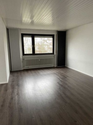 Schöne 2 Zimmerwohnung mit Balkon von Privat