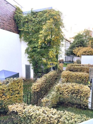 Großzügige, helle Düsseldorfer Stadtwohnung in Bestlage!