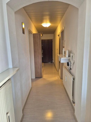 Sonnige 4-Zimmer Wohnung mit Loggia und Carport