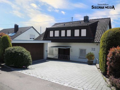 Exklusives Einfamilienhaus, beg. Wohnlage, Grdst. ca. 788 m², Wohnf. ca. 220 m², 73630 Remshalden!