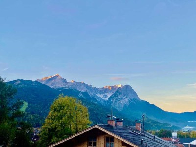 Ruhig gelegenes, gemütliches Zweifamilienhaus in Partenkirchen