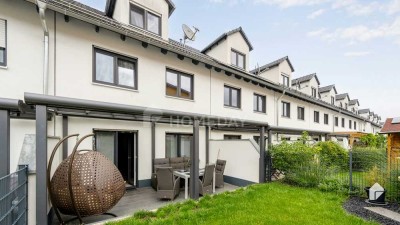 Wunderschönes Reihenhaus mit Garten, Terrasse, Garage, Carport und EBK in ruhiger Lage