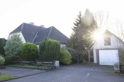 Freistehendes Einfamilienhaus mit Blick aufs Wasser