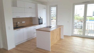 4-Zimmer-Wohnung mit gehobener Innenausstattung mit Balkon und EBK in Regensburg