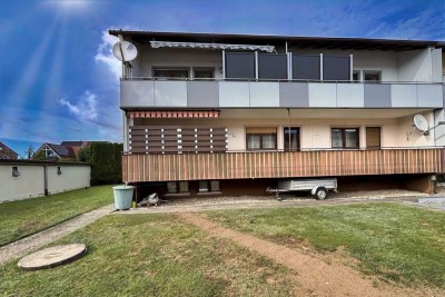 Charmante 3-Zimmer-Wohnung mit Garten, Balkon und Garage