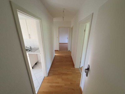helle 3 Zimmer Wohnung in Klein Hehlen