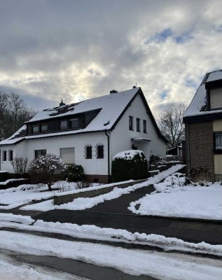 Immobilie mit Ausbaumöglichkeiten in schöner Lage