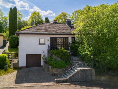 Familienfreundliches Einfamilienhaus mit traumhaftem Garten in ruhiger Lage von Dipperz-Friesenhause