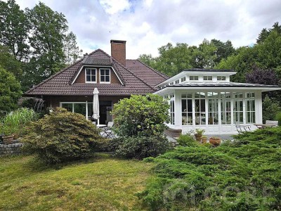 Wunderschönes Einfamilienhaus mit großem Grundstück und Wintergarten