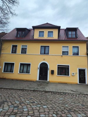 Großzügiges 12-Zimmer Haus in Zerbst/Anhalt mit Garage