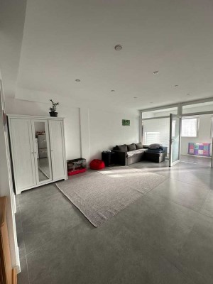 Ansprechende Wohnung mit 2 Zimmern in Höhr-Grenzhausen