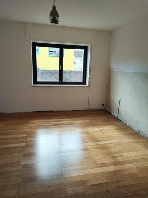 Lichtdurchflutete 3-Zimmerwohnung im Hochparterre