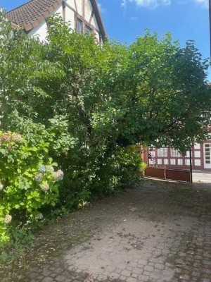 Gebäude-Ensemble in historischer Altstadt von Dreieichenhain!