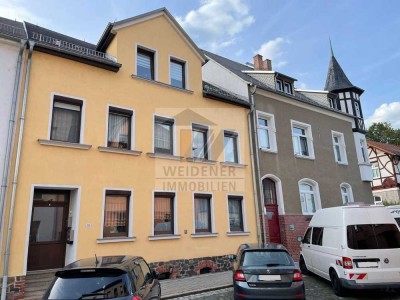 Mehrfamilienhaus mit Potential in zentraler Lage von Weida sucht Sie als neuen Besitzer!