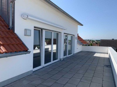 Hochwertige Penthousewohnung mit Dachterrasse und Aufzug direkt in die Wohnung