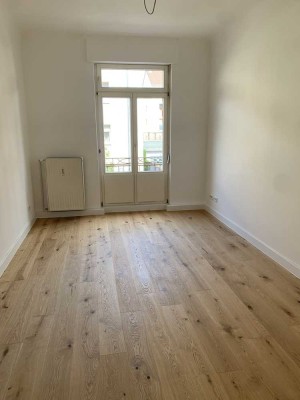 Erstbezug nach Sanierung: stilvolle 2-Zimmer-Wohnung mit Balkon in Mannheim