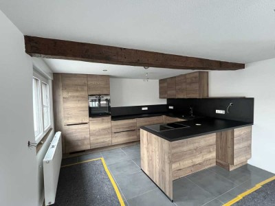 Einfamilienhaus mit 4 Zimmern und 2 Stellplätzen in Runkel-Dehrn