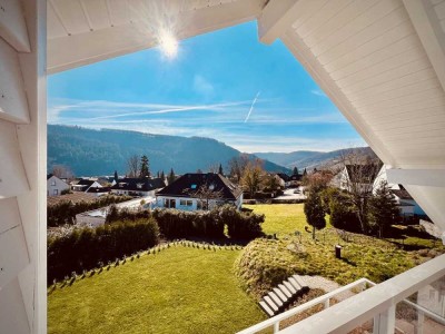 Hochwertiges Zweifamilienhaus mit Premium-Technik, großer Terrasse & außergewöhnlicher Architektur