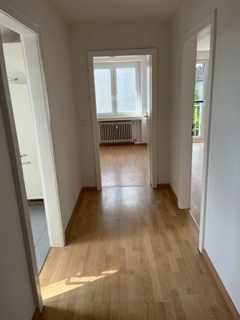 Zentral aber dennoch ruhige , neuwertige 3-Zimmer-Dachgeschosswohnung in Seelze/Letter