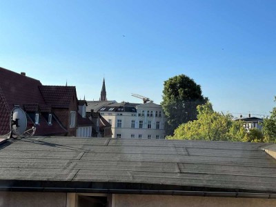 Attraktive 2-Raum-Dachgeschosswohnung in der Paulsstadt zu vermieten