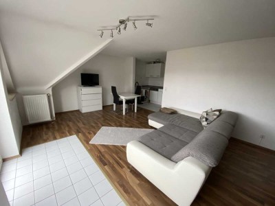 Modernisierte 1,5-Zimmer-Wohnung / Appartement mit Balkon und Einbauküche in Gummersbach