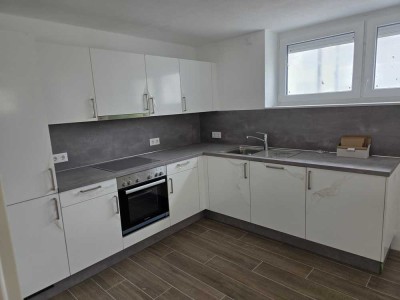 Moderne 2 Zimmer-Wohnung, hochwertige Einbauküche