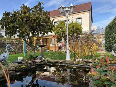 sehr gepflegte Doppelhaushälfte in ruhiger sonniger Lage von Saalfeld