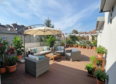 erstklassige Dachterrassenwohnung mit großer Terrasse