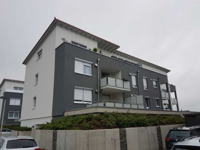 Geschmackvolle, neuwertige 3,5-Raum-Wohnung mit gehobener Innenausstattung mit EBK in Crailsheim