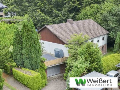 Einfamilienhaus mit Einliegerwohnung und Potenzial 
- Sanieren oder neu bauen in Waldrandlage von E