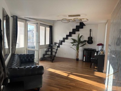 Extravagante Dachgeschoss-Maisonette-Wohnung